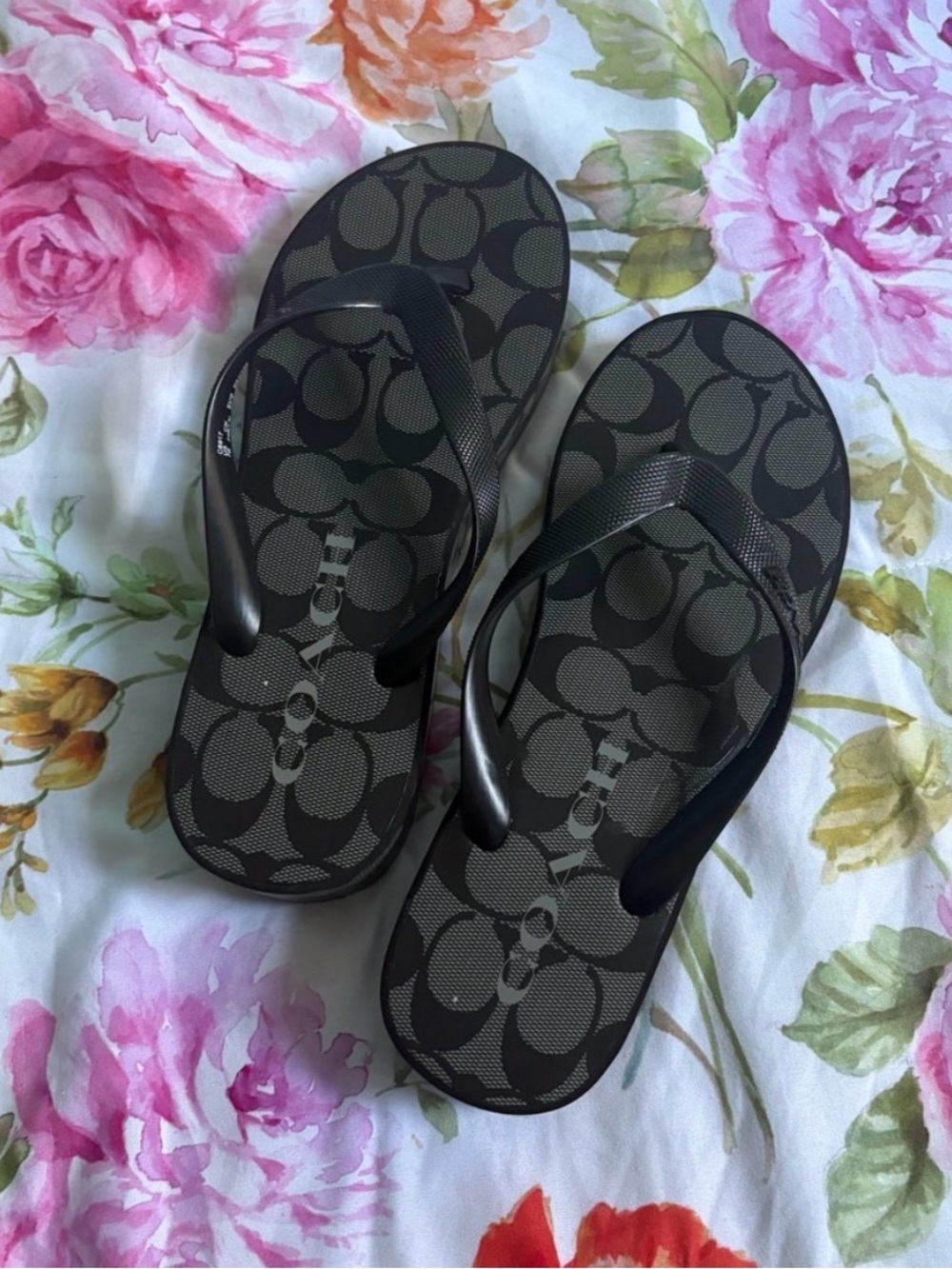 Coach Gray Signature Pattern Flip Flop Sandals - Picture 3 of 3
